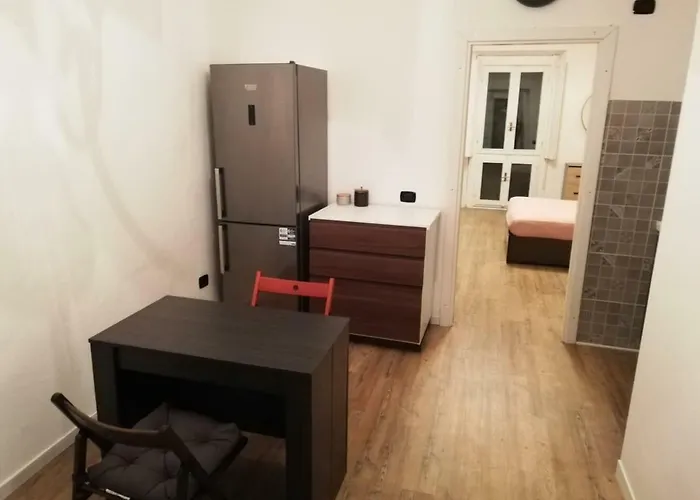 Centro E Parco 10 Min - Flat In Μόνζα